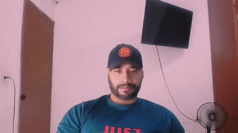 Snapshot of jho173027 chatting on 01.15.26 En moreno online show from 01.15.26