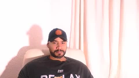 Snapshot of jho173027 chatting on 02.20.26 En moreno online show from 02.20.26