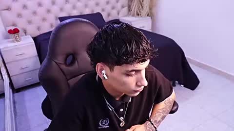 Snapshot of jhoanleandro chatting on 06.12.26 jhoanleandro online show from 06.12.26