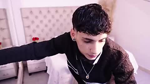 Snapshot of jhoanleandro chatting on 06.16.26 jhoanleandro online show from 06.16.26
