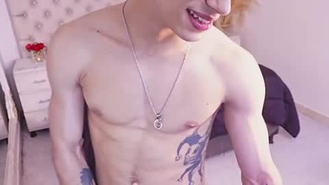 Snapshot of jhoanleandro chatting on 06.18.26 jhoanleandro online show from 06.18.26