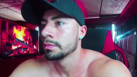 Snapshot of jhojansthetics chatting on 02.24.25 Jhojan Strong online show from 02.24.25