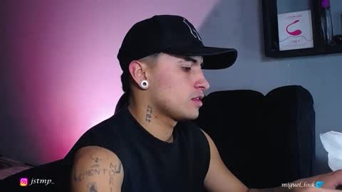 Snapshot of jhon_mendoza_ chatting on 10.07.25 jhon_mendoza_ online show from 10.07.25