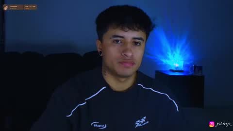 Snapshot of jhon_mendoza_ chatting on 10.21.25 jhon_mendoza_ online show from 10.21.25