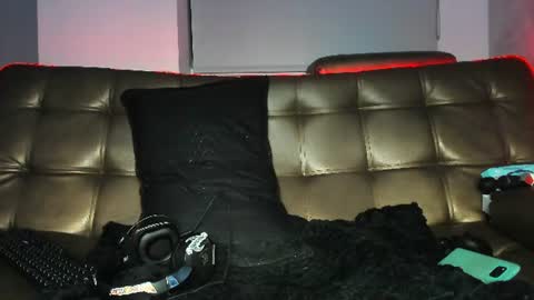Snapshot of jhonny_ackerman chatting on 06.19.26 jhonny_ackerman online show from 06.19.26