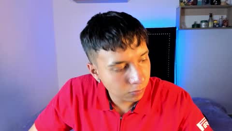 Snapshot of jhony_rayder chatting on 02.12.26 Jhony online show from 02.12.26