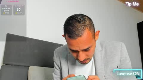 Jhony Alzate online show from 05.05.26