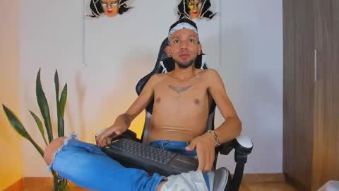 Snapshot of jhors_silv chatting on 11.01.25 Jhors online show from 11.01.25