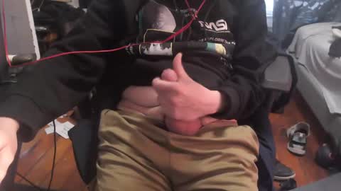 Snapshot of jhypelvx chatting on 12.14.24 jay online show from 12.14.24