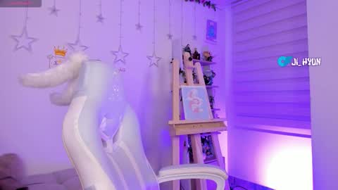 Snapshot of ji_hyun chatting on 03.03.26 Ji online show from 03.03.26