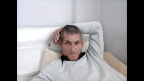 Snapshot of jigolo_golo35 chatting on 01.01.25 jigolo_golo35 online show from 01.01.25
