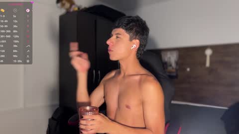 Snapshot of jim_dancer chatting on 12.19.24 jim_dancer online show from 12.19.24