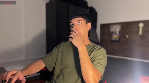 Snapshot of jim_dancer chatting on 12.19.24 jim_dancer online show from 12.19.24