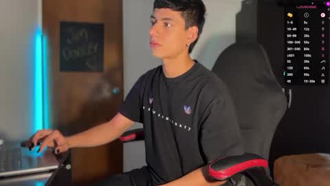 Snapshot of jim_dancer chatting on 03.04.25 jim_dancer online show from 03.04.25