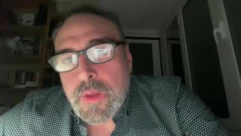 Snapshot of jim_dick chatting on 11.24.25 Jim Dick online show from 11.24.25
