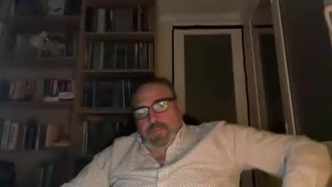 Snapshot of jim_dick chatting on 11.27.25 Jim Dick online show from 11.27.25