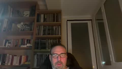 Snapshot of jim_dick chatting on 12.04.25 Jim Dick online show from 12.04.25