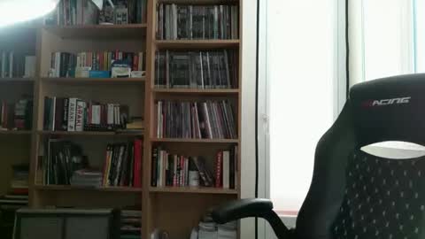 Snapshot of jim_dick chatting on 04.03.26 Jim Dick online show from 04.03.26
