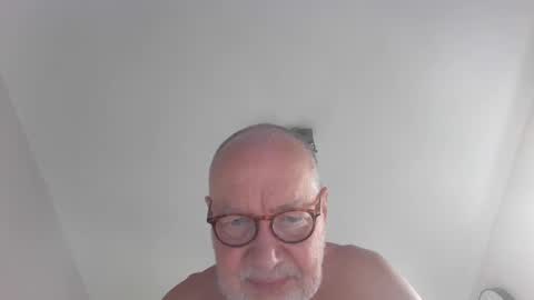 Snapshot of jimmybenido chatting on 05.30.26 Jim Redgewell online show from 05.30.26