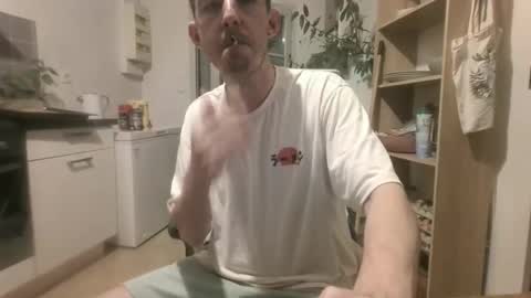 Snapshot of jin16000 chatting on 10.15.25 jin16000 online show from 10.15.25