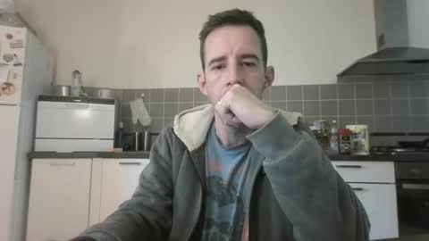 Snapshot of jin16000 chatting on 10.21.25 jin16000 online show from 10.21.25