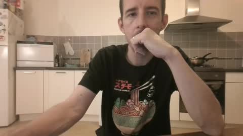 Snapshot of jin16000 chatting on 11.13.25 jin16000 online show from 11.13.25