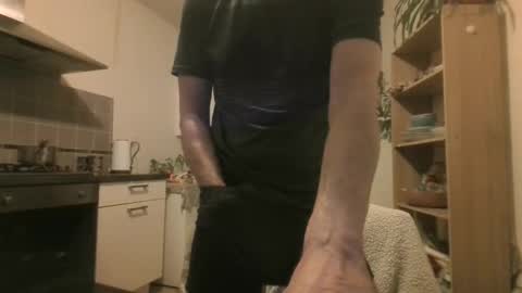 Snapshot of jin16000 chatting on 11.25.25 jin16000 online show from 11.25.25