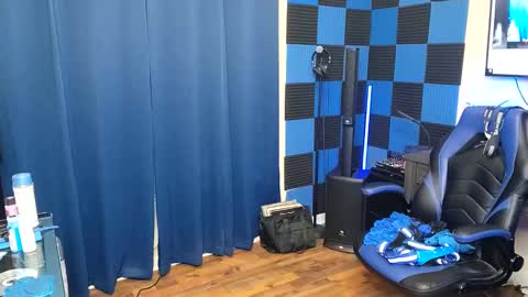 Jizzy Blue online show from 02.03.25