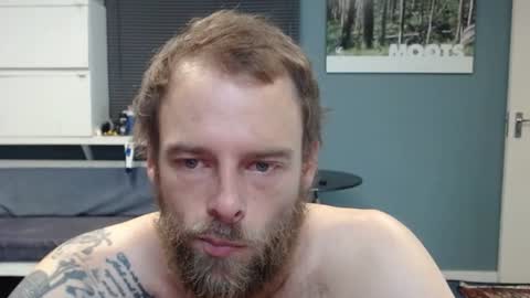 Snapshot of jjameson41 chatting on 01.12.26 JamesJan van Rebel online show from 01.12.26