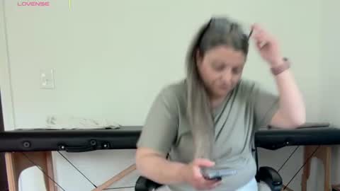 Nicole  Allen online show from 06.12.26