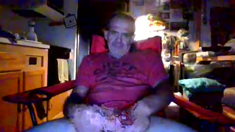 Snapshot of jjkenney69 chatting on 12.21.25 camandplay online show from 12.21.25