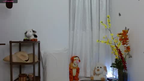 Snapshot of jjquin chatting on 02.16.25 JJQUIN online show from 02.16.25