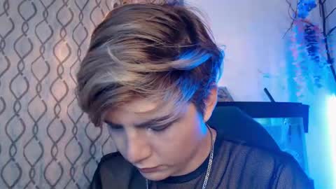 Snapshot of jnick_21 chatting on 02.08.25 Nick online show from 02.08.25