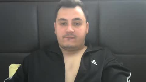 Snapshot of jnsnw chatting on 12.16.24 jnsnw online show from 12.16.24