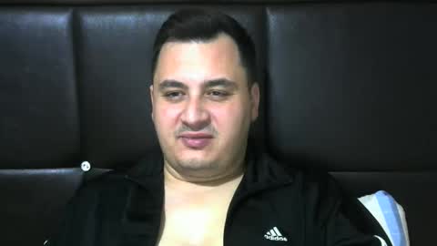 Snapshot of jnsnw chatting on 11.30.25 jnsnw online show from 11.30.25