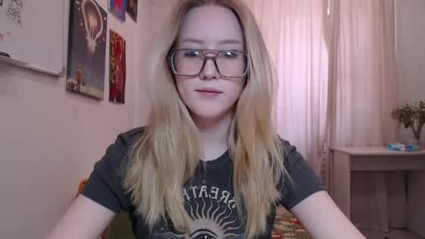 joan_kiss online show from 05.16.26
