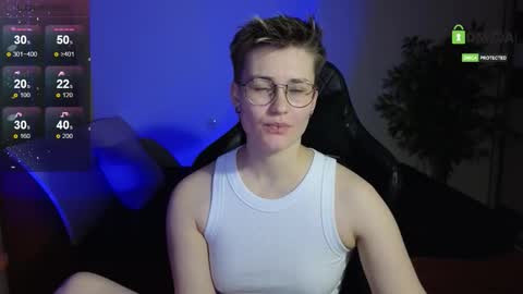 Snapshot of joan_night chatting on 11.02.25 J online show from 11.02.25