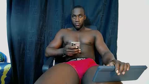 Snapshot of joan_silva chatting on 10.03.25 joan_silva online show from 10.03.25