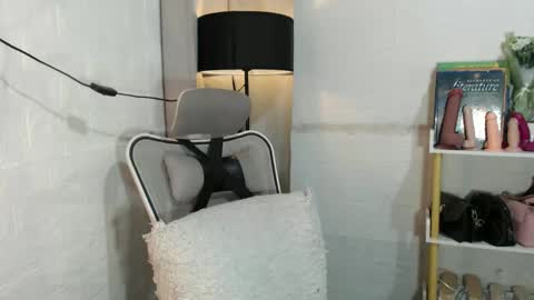 Joana online show from 02.21.25