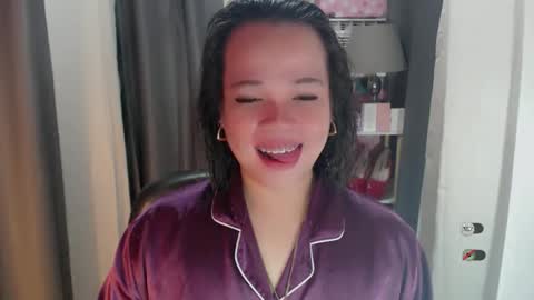 Snapshot of joanagorgeous chatting on 05.27.26 Joana online show from 05.27.26