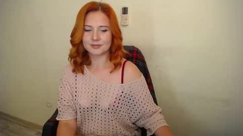 Snapshot of joanne_star chatting on 09.24.25 SweetGinger online show from 09.24.25