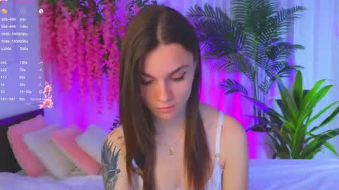 Snapshot of joannerichardson chatting on 05.04.26 Eva online show from 05.04.26