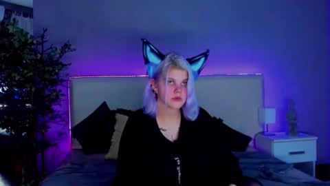 Snapshot of joannlowe chatting on 12.08.24 Joann online show from 12.08.24