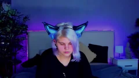 Snapshot of joannlowe chatting on 12.10.24 Joann online show from 12.10.24