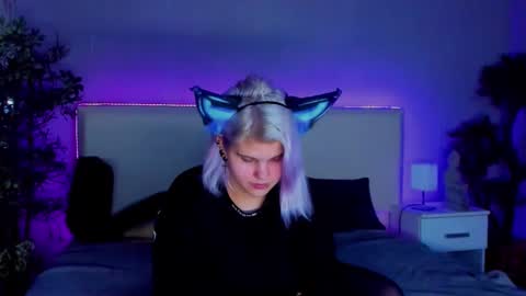 Snapshot of joannlowe chatting on 12.12.24 Joann online show from 12.12.24