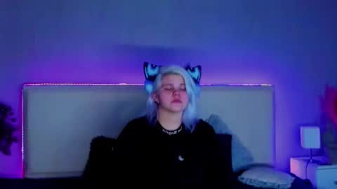 Snapshot of joannlowe chatting on 02.20.25 Joann online show from 02.20.25