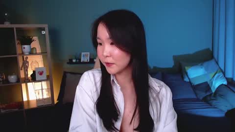 Snapshot of jocelyn_lane chatting on 01.29.25 Amina online show from 01.29.25