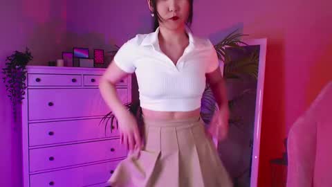 Snapshot of jocelyn_lane chatting on 02.08.25 Amina online show from 02.08.25