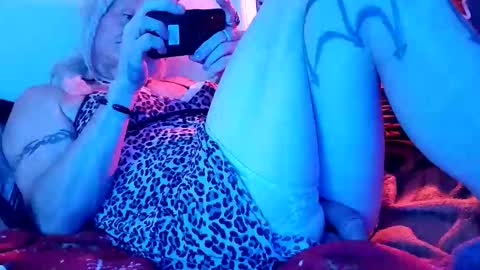 Snapshot of jocelynnuttz chatting on 10.27.25 jocelynnuttz online show from 10.27.25