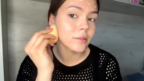 Mila online show from 04.03.26